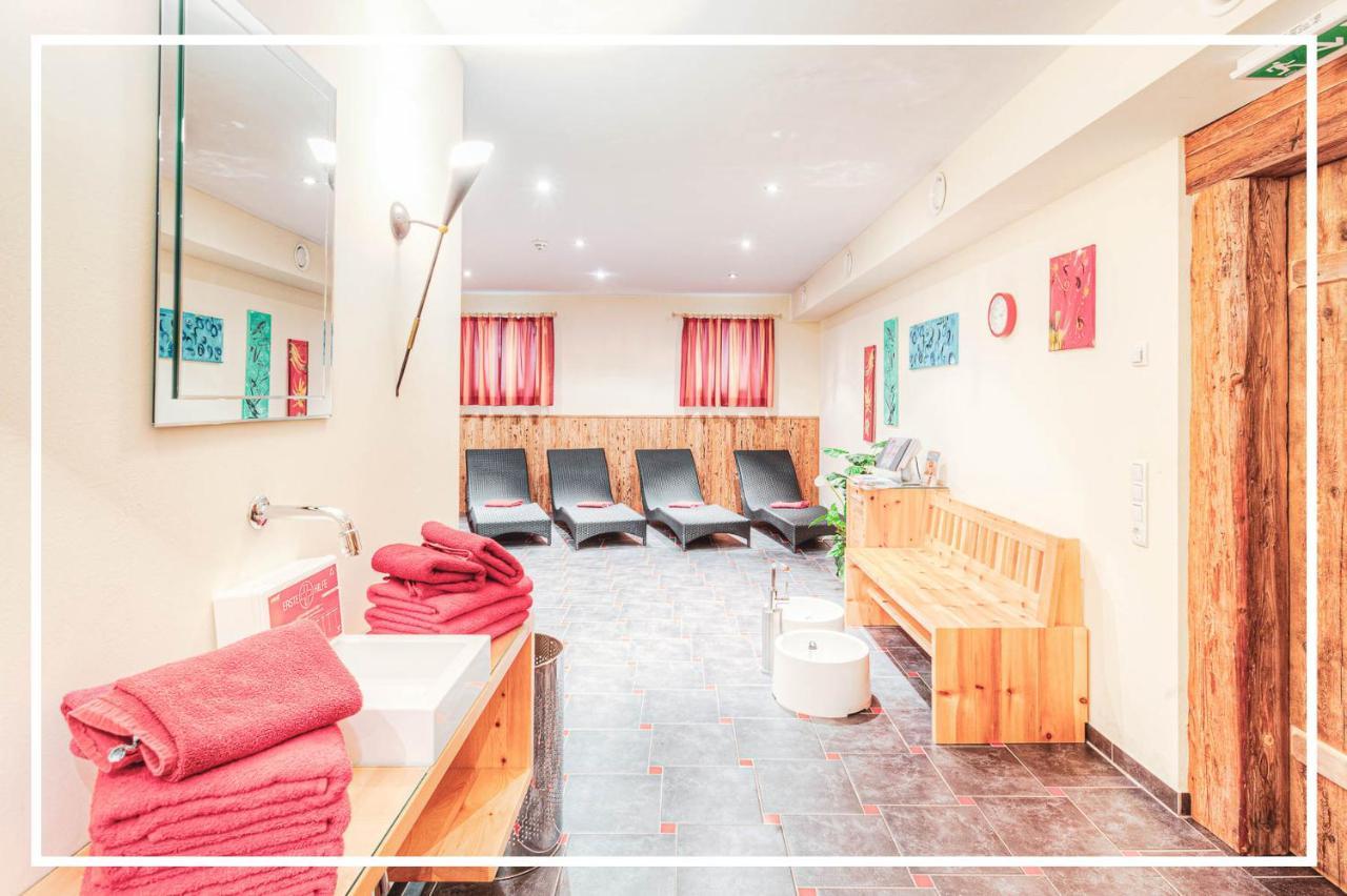 Design-Appartementhaus - Urlaubsresort Hafele ซังคท์ยาคอบ อิน เดเฟอเรกเกิน ภายนอก รูปภาพ