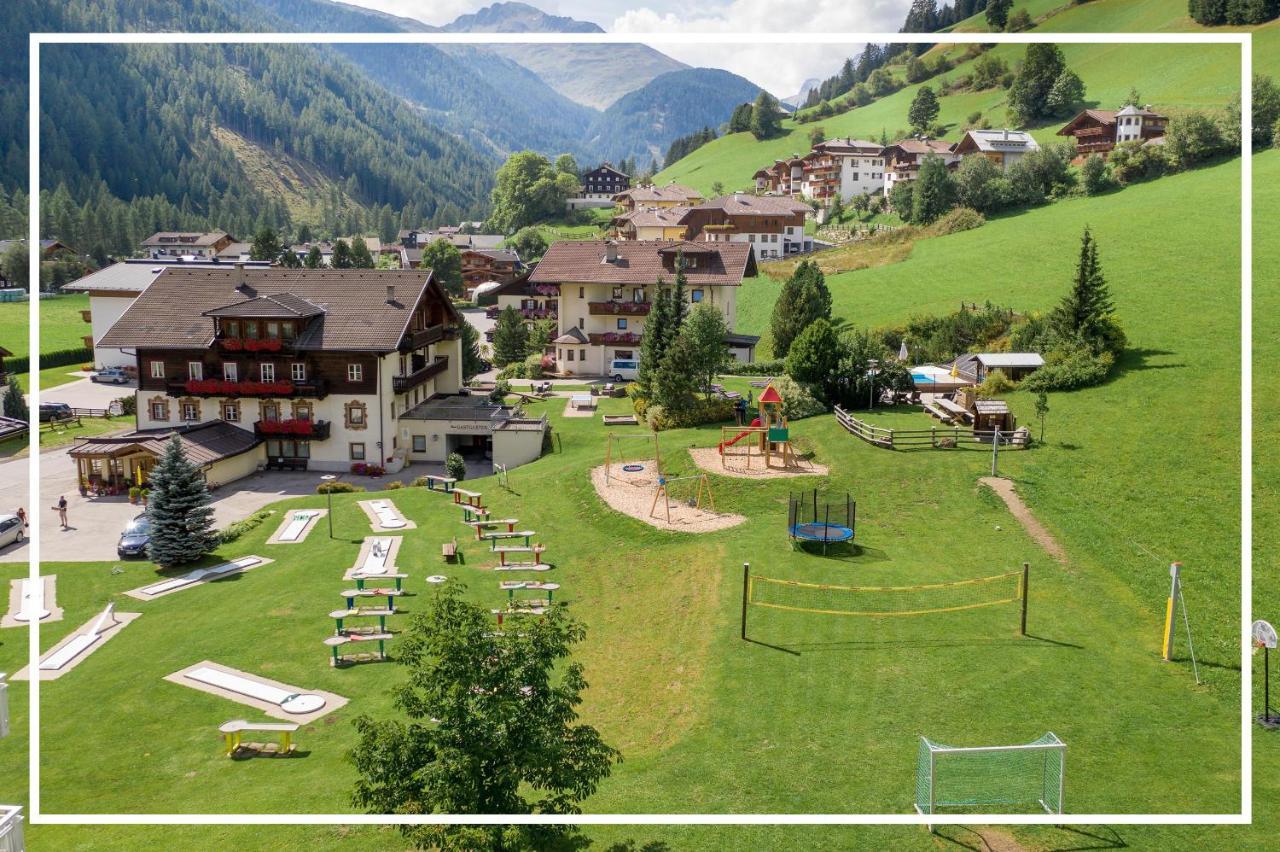 Design-Appartementhaus - Urlaubsresort Hafele ซังคท์ยาคอบ อิน เดเฟอเรกเกิน ภายนอก รูปภาพ